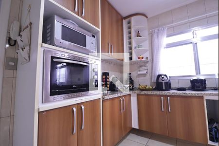 Casa à venda com 133m², 3 quartos e 2 vagasCozinha