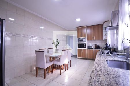 Casa à venda com 133m², 3 quartos e 2 vagasCozinha