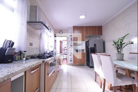 Casa à venda com 133m², 3 quartos e 2 vagasCozinha