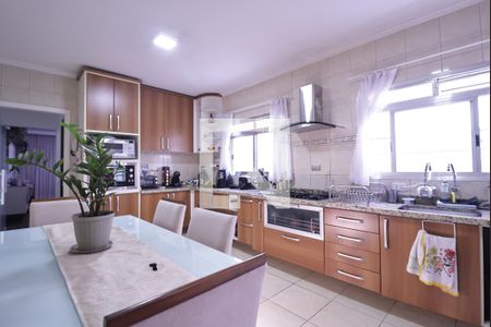 Casa à venda com 133m², 3 quartos e 2 vagasCozinha