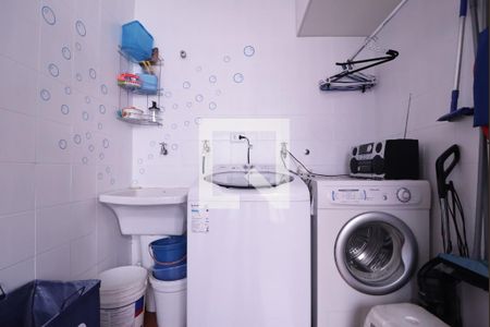 Casa à venda com 133m², 3 quartos e 2 vagasÁrea de serviço