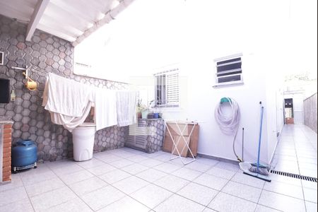 Casa à venda com 133m², 3 quartos e 2 vagasÁrea de serviço