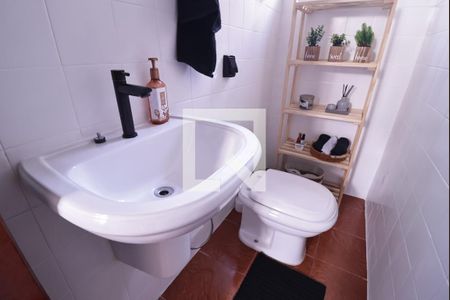 Casa à venda com 133m², 3 quartos e 2 vagasBanheiro