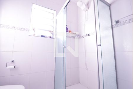 Casa à venda com 133m², 3 quartos e 2 vagasBanheiro