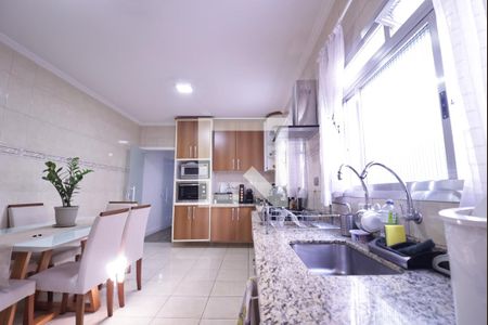 Casa à venda com 133m², 3 quartos e 2 vagasCozinha