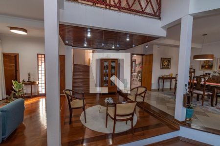 Sala de Estar  de casa à venda com 3 quartos, 302m² em Cidade Universitária, Campinas
