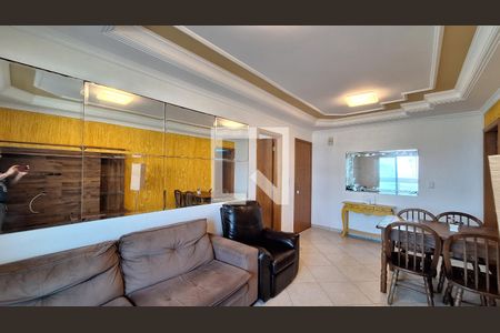 Sala de apartamento para alugar com 3 quartos, 80m² em Vilamar, Praia Grande