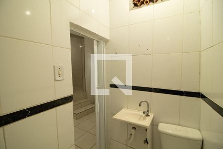 Casa para alugar com 80m², 2 quartos e sem vaga Casa para alugar com 80m², 2 quartos e sem vagaBanheiro