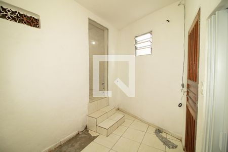 Casa para alugar com 80m², 2 quartos e sem vaga Casa para alugar com 80m², 2 quartos e sem vagaSala