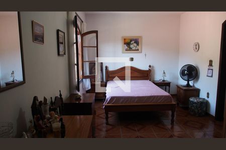 Casa à venda com 283m², 5 quartos e 6 vagasQuarto 3 - Suíte