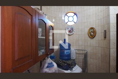 Casa à venda com 283m², 5 quartos e 6 vagasCozinha e Área de Serviço