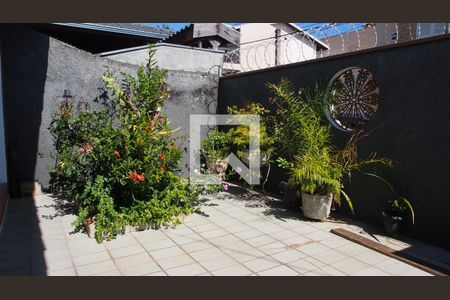 Casa à venda com 283m², 5 quartos e 6 vagasJardim