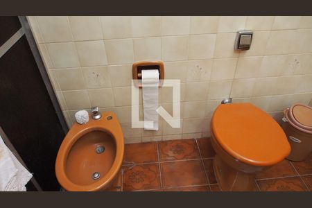 Casa à venda com 283m², 5 quartos e 6 vagasBanheiro