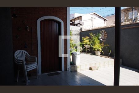 Casa à venda com 283m², 5 quartos e 6 vagasFachada