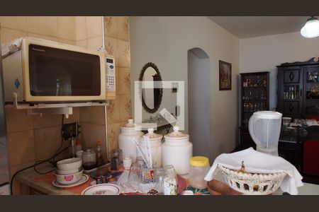 Casa à venda com 283m², 5 quartos e 6 vagasCozinha e Área de Serviço