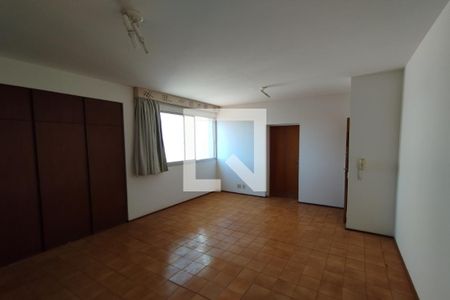 Sala - Dormitório de kitnet/studio para alugar com 1 quarto, 38m² em Centro, Ribeirão Preto