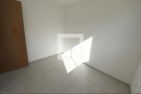 Quarto 1 de apartamento para alugar com 2 quartos, 56m² em Chácara São Pedro, Aparecida de Goiânia