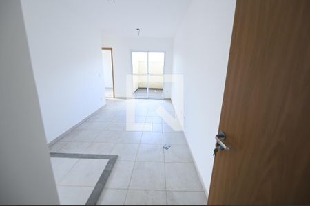 Sala de apartamento para alugar com 2 quartos, 56m² em Chácara São Pedro, Aparecida de Goiânia