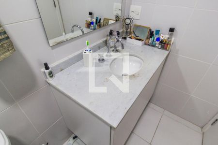 Apartamento à venda com 105m², 2 quartos e 2 vagasDetalhe do Banheiro da Suite