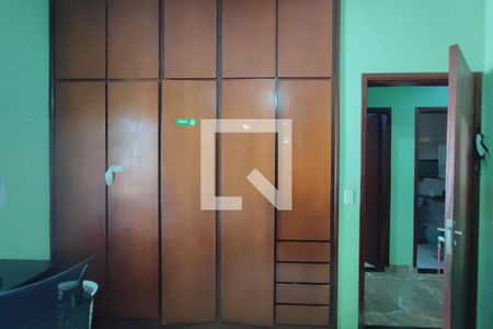 Casa à venda com 1000m², 4 quartos e 2 vagasQuarto 3
