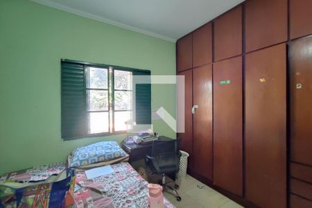 Casa à venda com 1000m², 4 quartos e 2 vagasQuarto 3