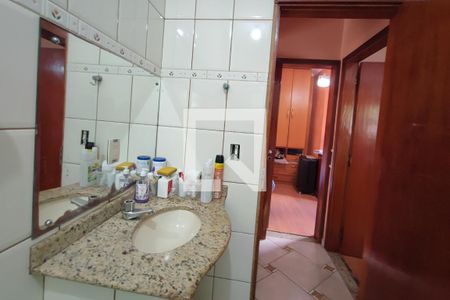 Casa à venda com 1000m², 4 quartos e 2 vagasBanheiro Social 2
