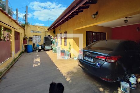 Casa à venda com 1000m², 4 quartos e 2 vagasQuintal - Garagem