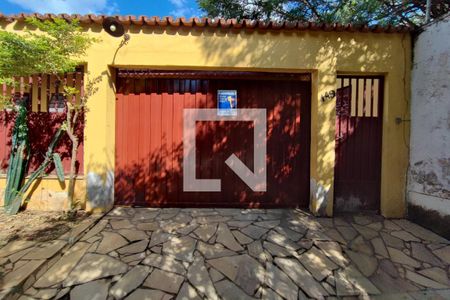 Casa à venda com 1000m², 4 quartos e 2 vagasPLACA INSTALADA NA FACHADA