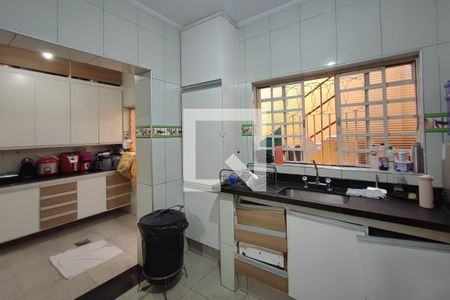 Casa à venda com 1000m², 4 quartos e 2 vagasCozinha