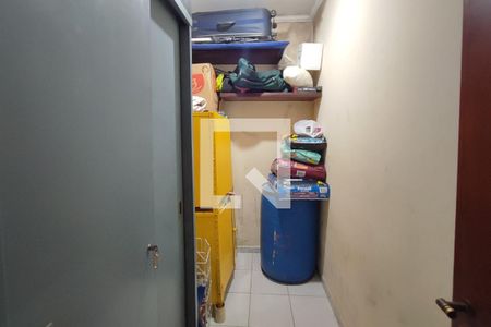 Casa à venda com 1000m², 4 quartos e 2 vagasQuarto 5