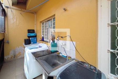 Casa à venda com 1000m², 4 quartos e 2 vagasÁrea de Serviço