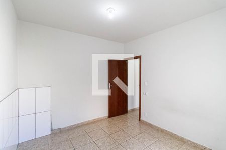 Quarto de casa para alugar com 1 quarto, 50m² em Santa Monica, Belo Horizonte