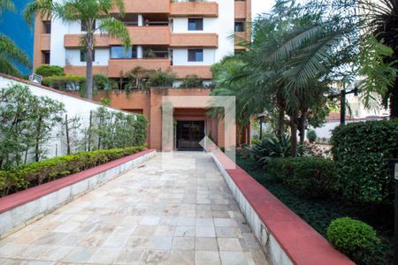 Apartamento à venda com 98m², 3 quartos e 2 vagas Apartamento à venda com 98m², 3 quartos e 2 vagasÁrea comum - Entrada