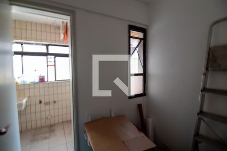Apartamento à venda com 98m², 3 quartos e 2 vagas Apartamento à venda com 98m², 3 quartos e 2 vagasDispensa - Quarto de Serviço