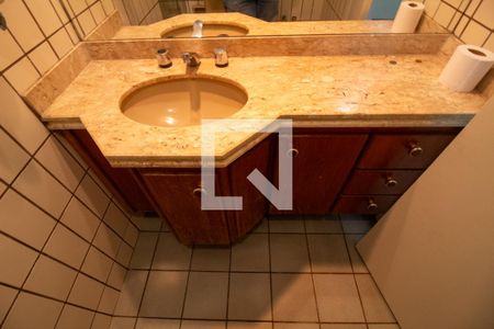 Apartamento à venda com 98m², 3 quartos e 2 vagas Apartamento à venda com 98m², 3 quartos e 2 vagasBanheiro