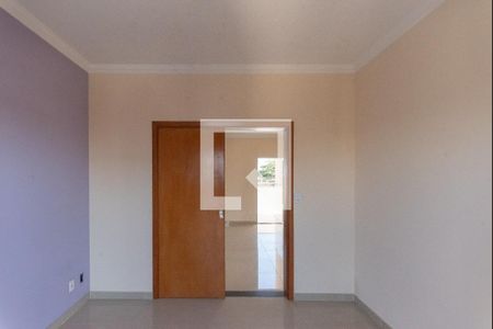 Casa à venda com 300m², 3 quartos e 5 vagas Casa à venda com 300m², 3 quartos e 5 vagasQuarto 1
