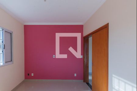 Casa à venda com 300m², 3 quartos e 5 vagas Casa à venda com 300m², 3 quartos e 5 vagasSuíte