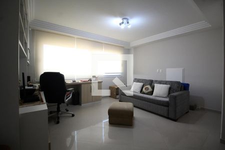 Casa à venda com 351m², 3 quartos e 5 vagas Casa à venda com 351m², 3 quartos e 5 vagasEscritório