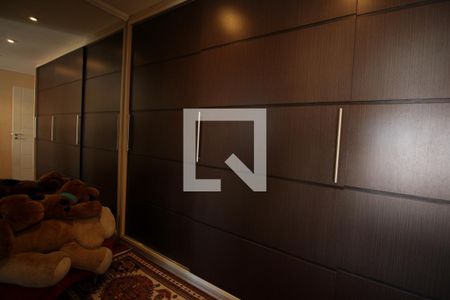 Casa à venda com 351m², 3 quartos e 5 vagas Casa à venda com 351m², 3 quartos e 5 vagasSuite 2