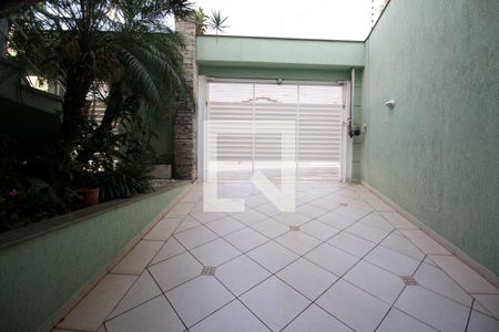 Casa à venda com 351m², 3 quartos e 5 vagas Casa à venda com 351m², 3 quartos e 5 vagasGaragem