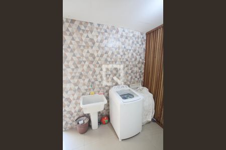 Casa à venda com 120m², 3 quartos e 1 vagaÁrea de Serviço