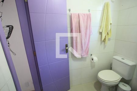 Casa à venda com 120m², 3 quartos e 1 vagaBanheiro da Suíte 2