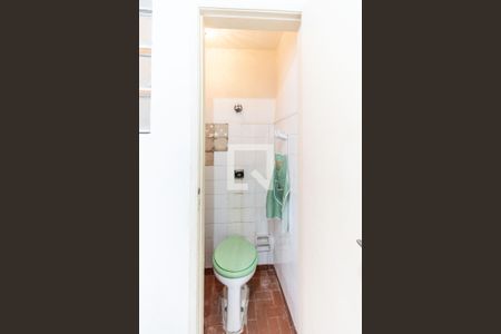 Apartamento para alugar com 80m², 2 quartos e sem vaga Apartamento para alugar com 80m², 2 quartos e sem vagaBanheiro de Serviço