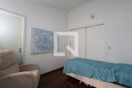 Casa à venda com 247m², 6 quartos e 4 vagasQuarto 3