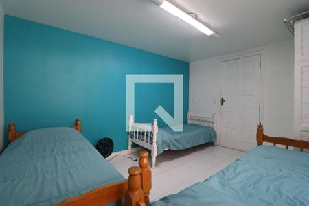 Casa à venda com 247m², 6 quartos e 4 vagasQuarto 6