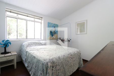 Casa à venda com 247m², 6 quartos e 4 vagasQuarto 4