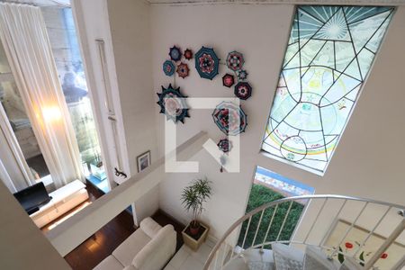 Casa à venda com 247m², 6 quartos e 4 vagasEscada