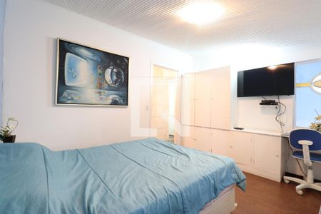 Casa à venda com 247m², 6 quartos e 4 vagasQuarto 5