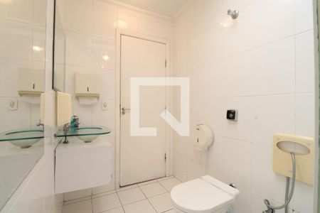 Casa à venda com 247m², 6 quartos e 4 vagasBanheiro 2