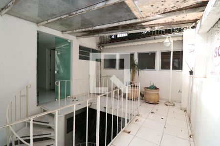Casa à venda com 247m², 6 quartos e 4 vagasQuintal